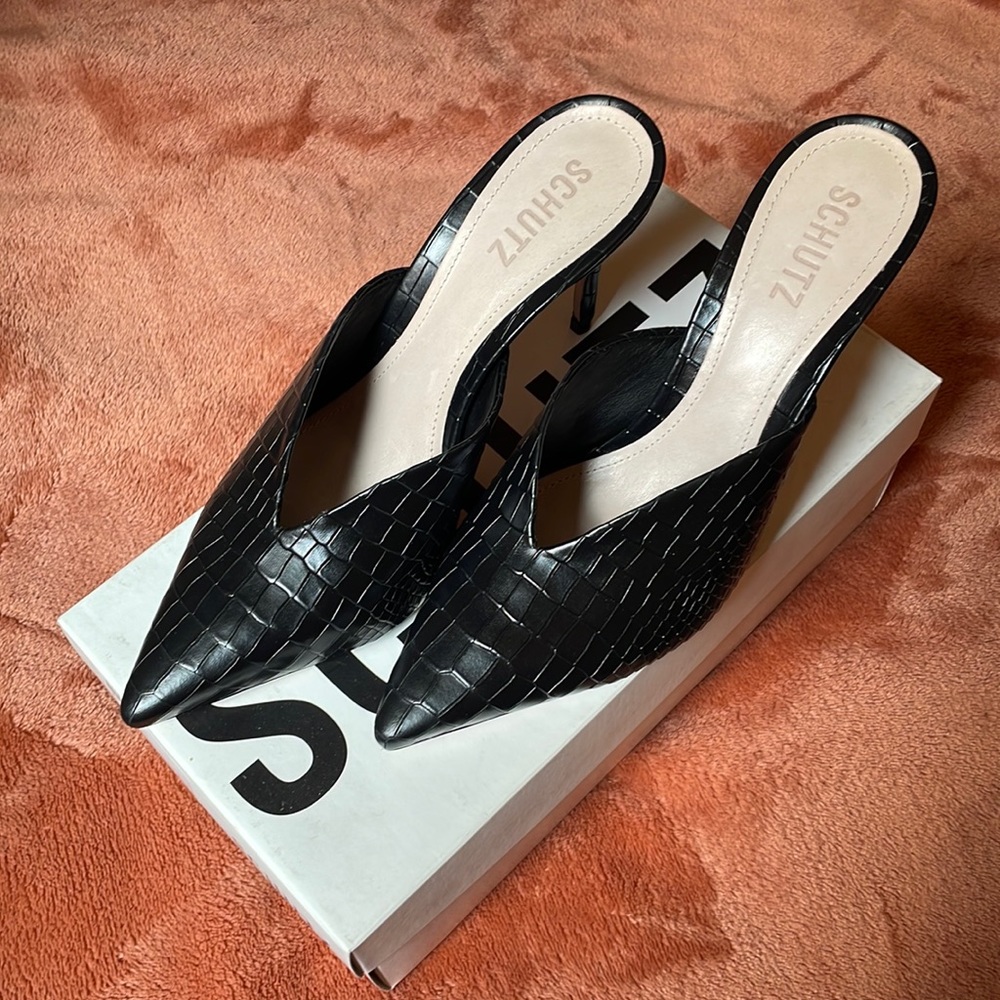 Schutz Charla Mule